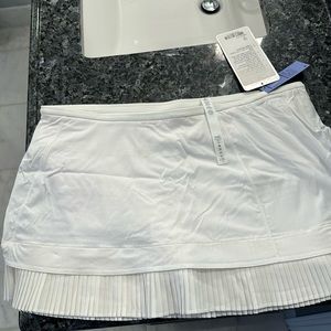 Lululemon Running Skirt Size L. Brand new with Tags.
